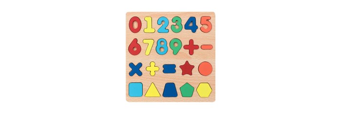 Holzpuzzles mit bunten Zahlen des Alphabets für Kinder